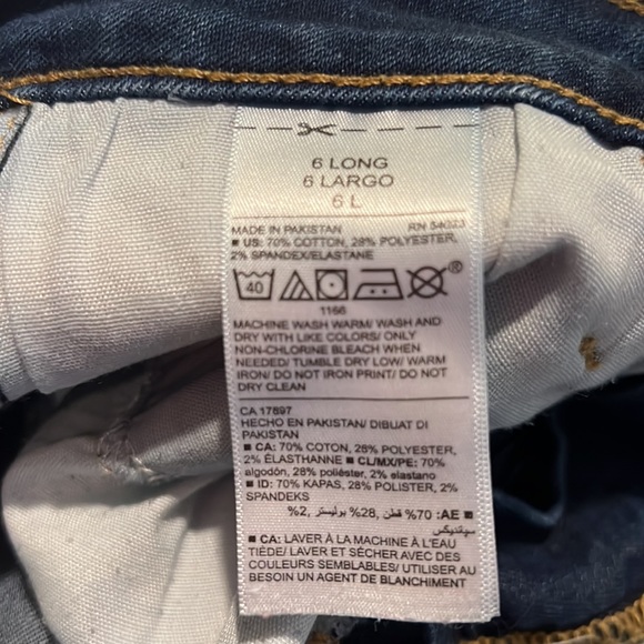 Old Navy RockStar Super Skinny High Rise Blue Jeans - Picture 3 of 3